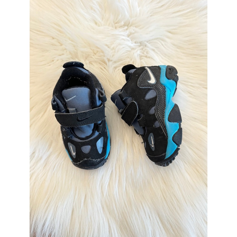 Nike Turf‎ Raider size 5